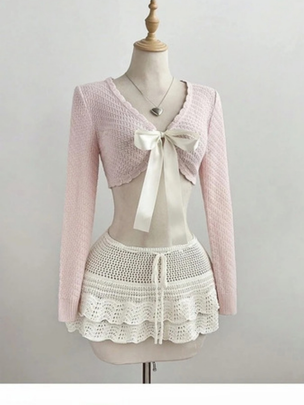 NWOT Women's Pink Cropped Cardigan, Small